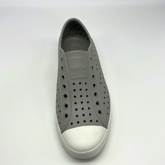 Native - Jefferson Grey And White Lightweight Water Shoe Size M 9 And W11 - Picture 10 of 15